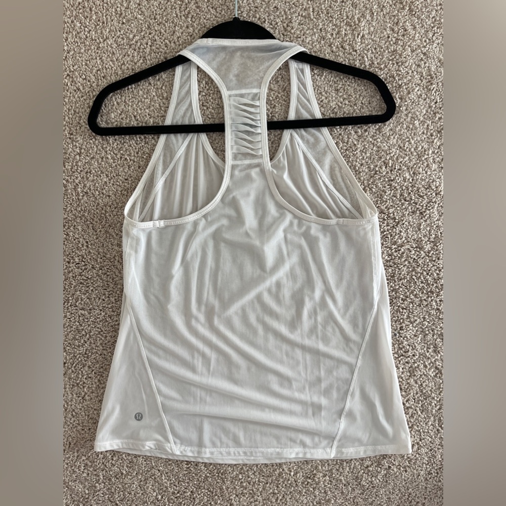 Women's Lululemon White/Mesh Tank - Size 6 - Picture 2 of 5
